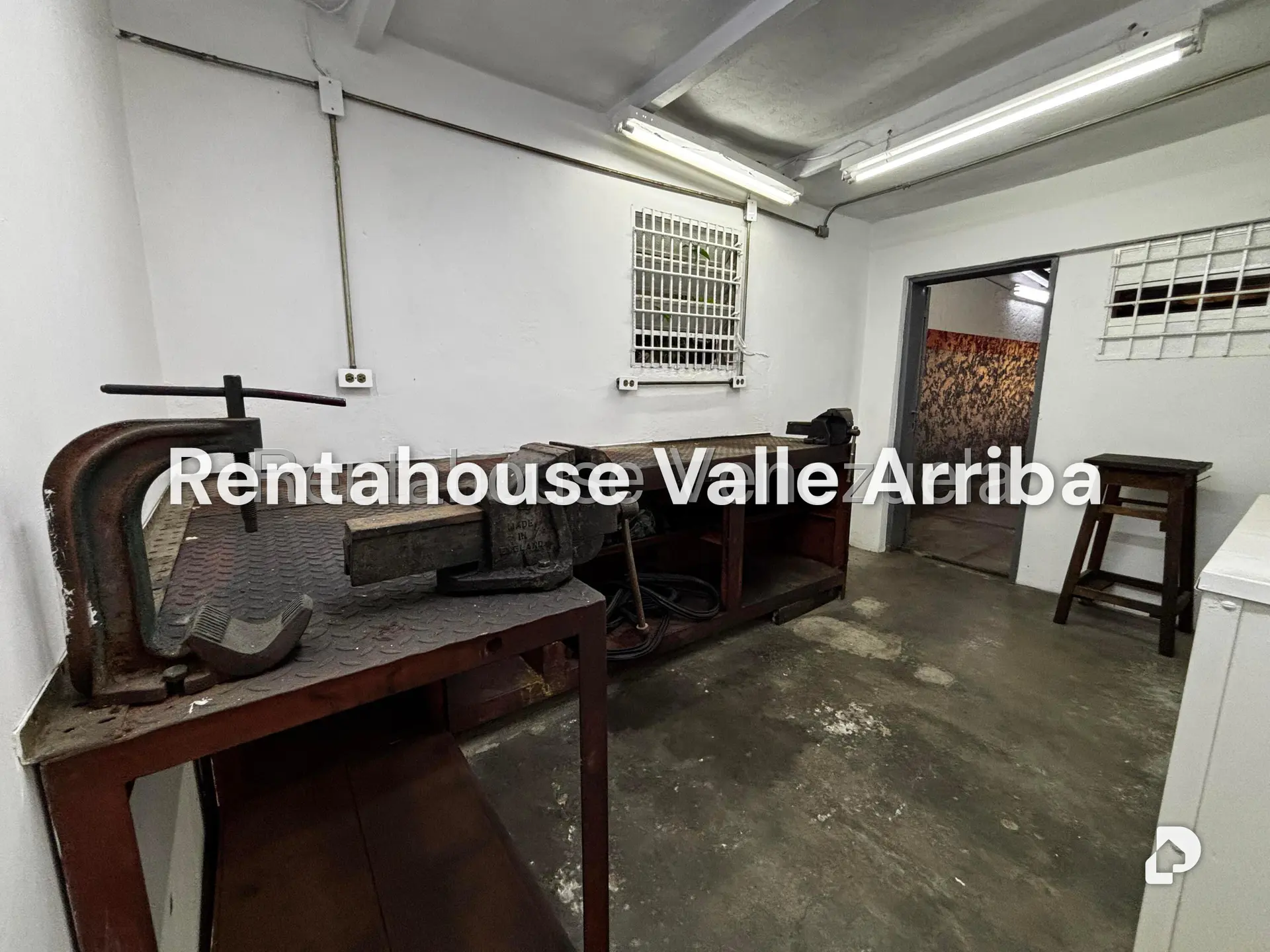Local comercial en Los Caobos, Caracas – 30