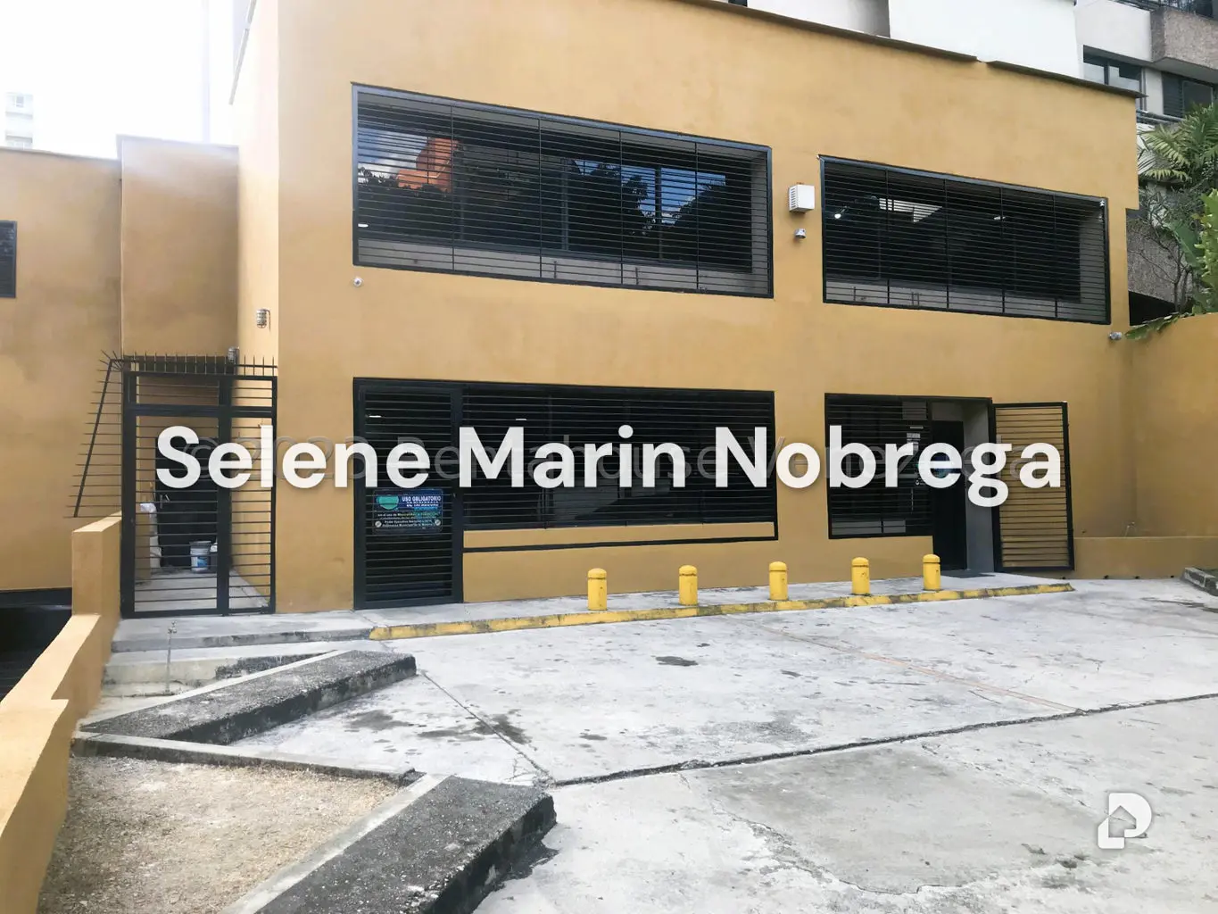 Local comercial en Santa Eduvigis, Caracas – 2