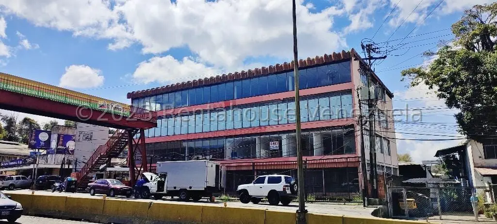 Edificio en Municipio Carrizal, Carrizal - 1