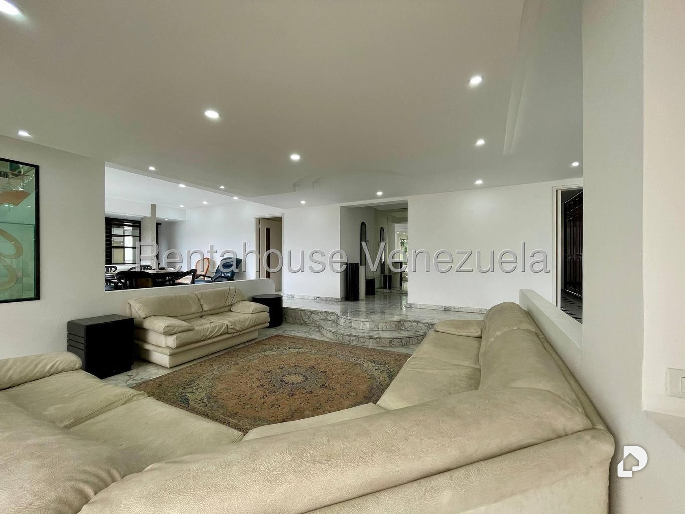 Apartamento en La Florida, Caracas – 13