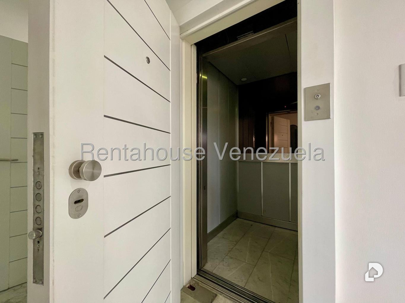 Apartamento en La Florida, Caracas – 8