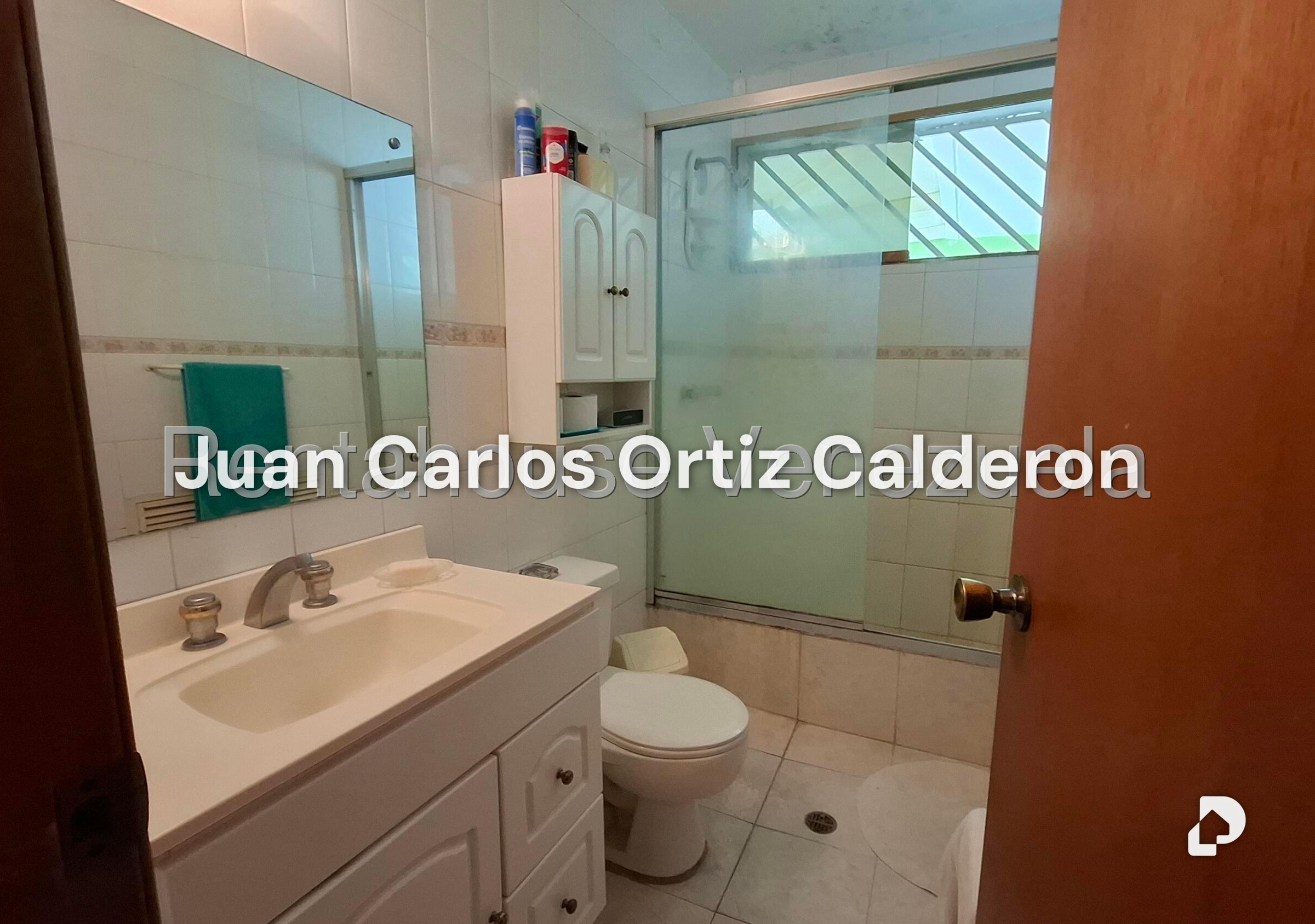 Casa en La Trinidad, Caracas – 30
