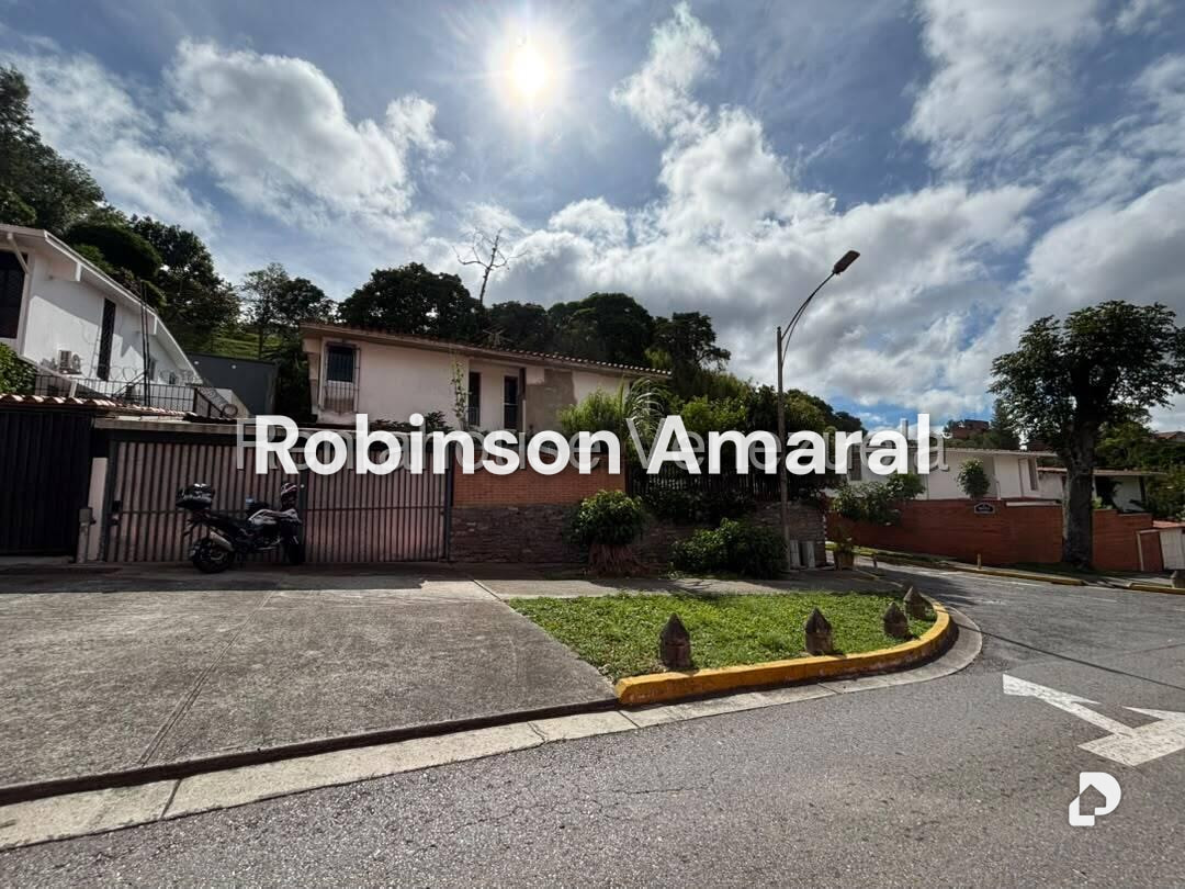 Casa en La Boyera, Caracas – 20