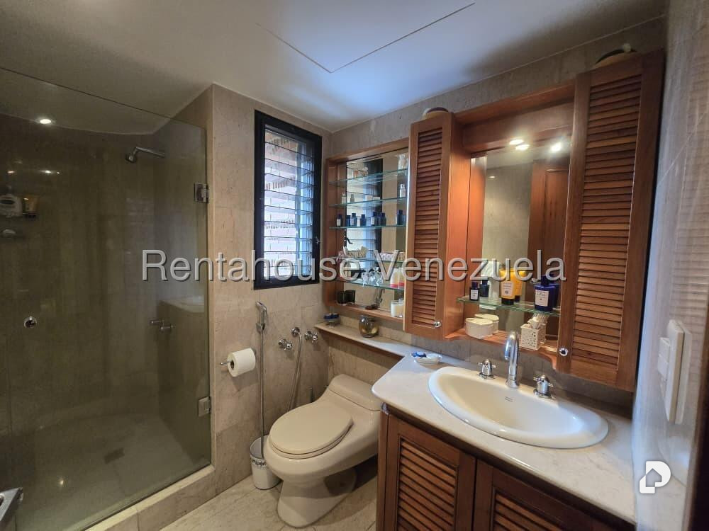 Apartamento en Campo Alegre, Caracas – 22