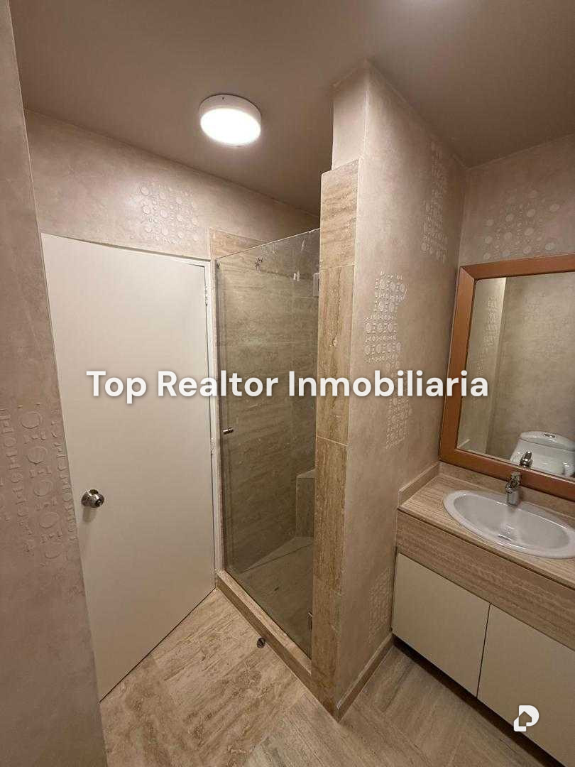 Apartamento en Altamira, Caracas – 22