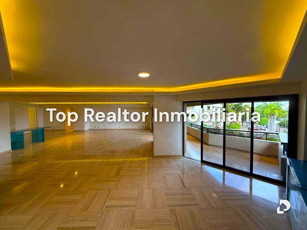 Apartamento en Altamira, Caracas – 18