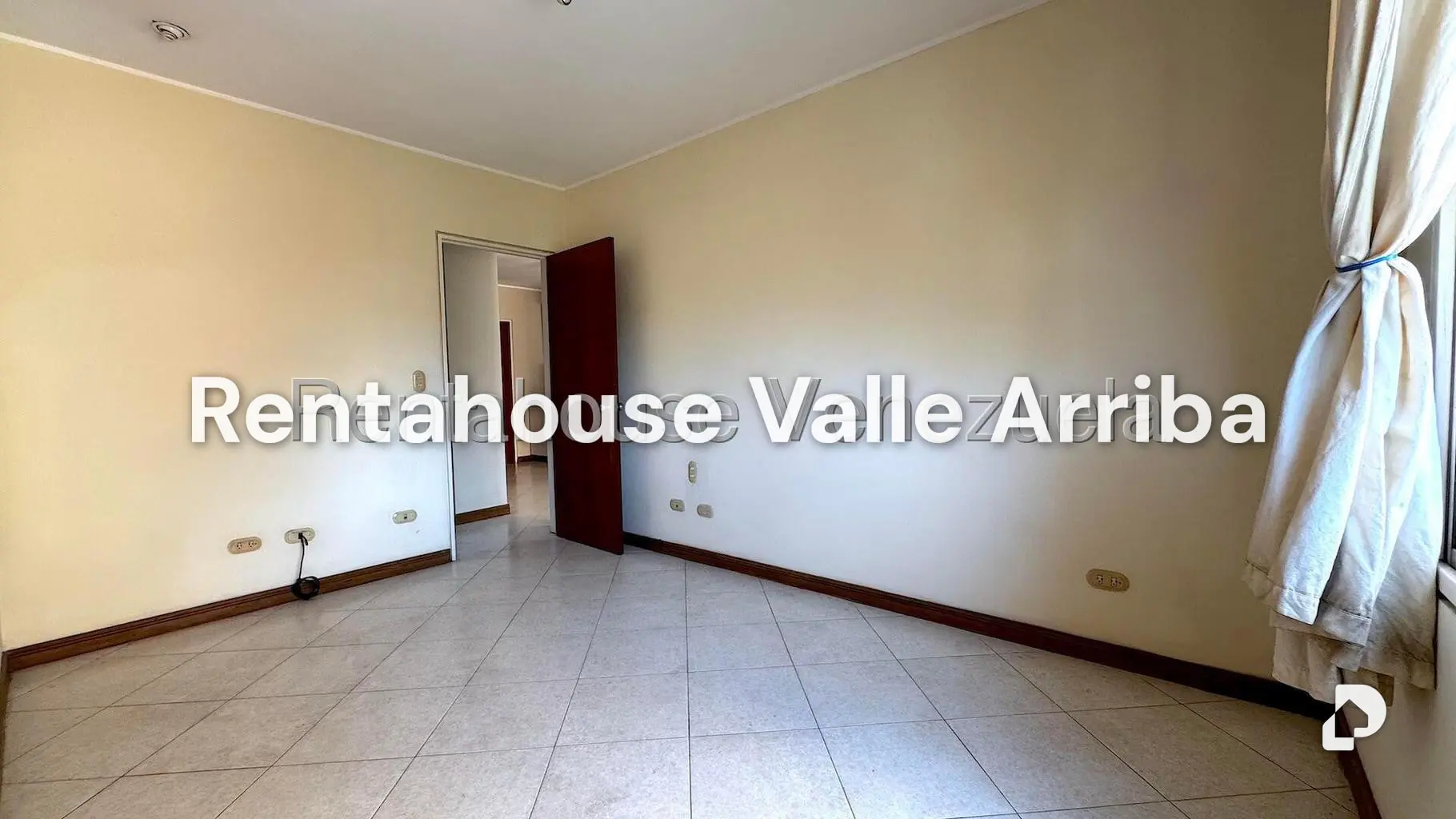 Apartamento en El Rosal, Caracas – 13