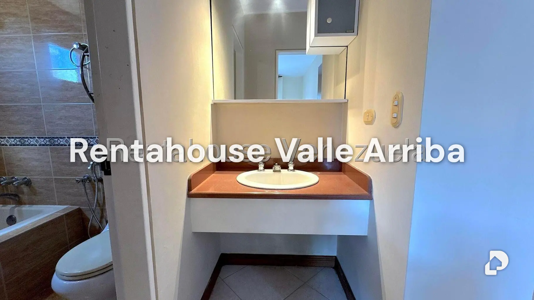 Apartamento en El Rosal, Caracas – 11