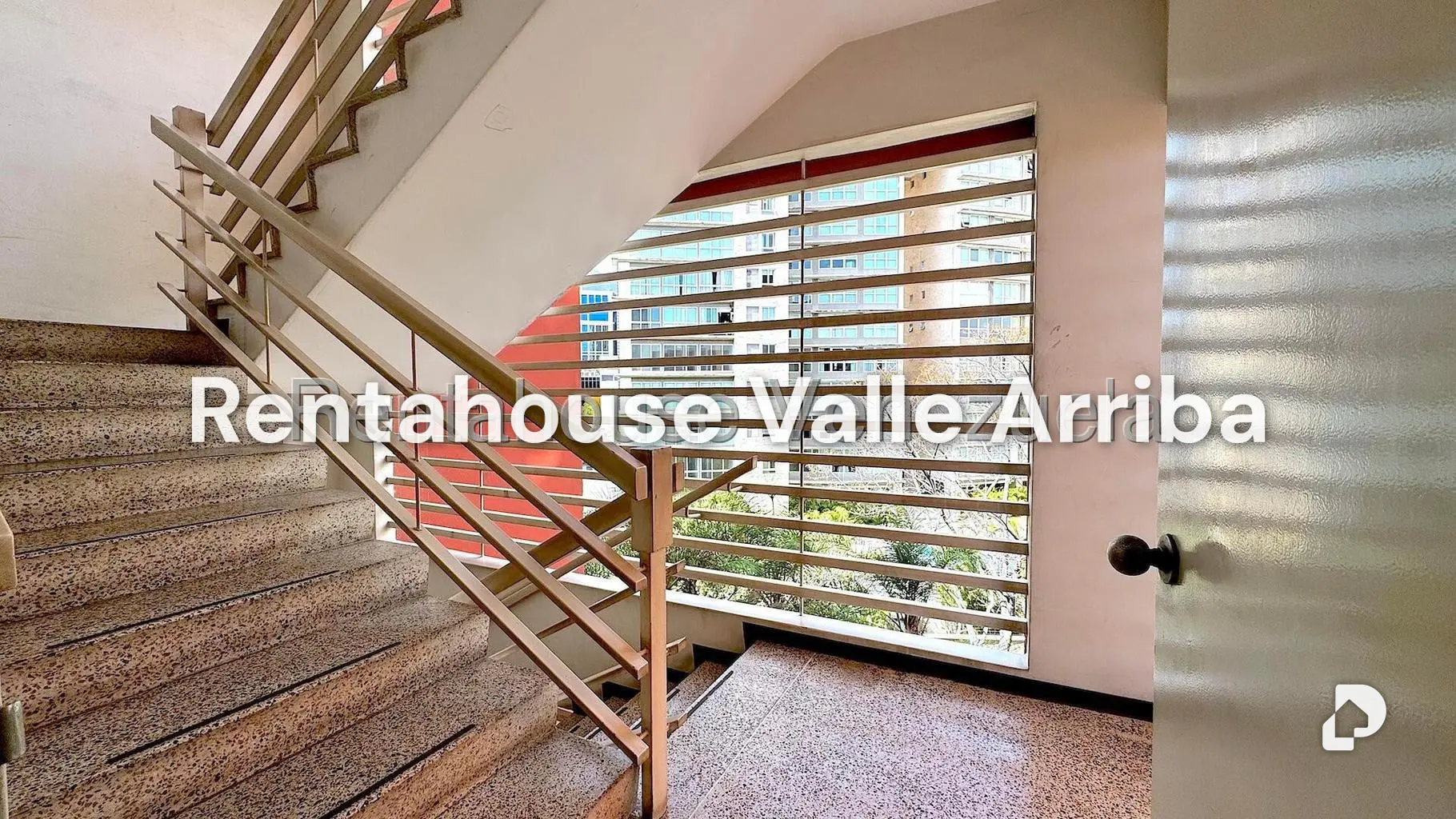 Apartamento en El Rosal, Caracas – 17