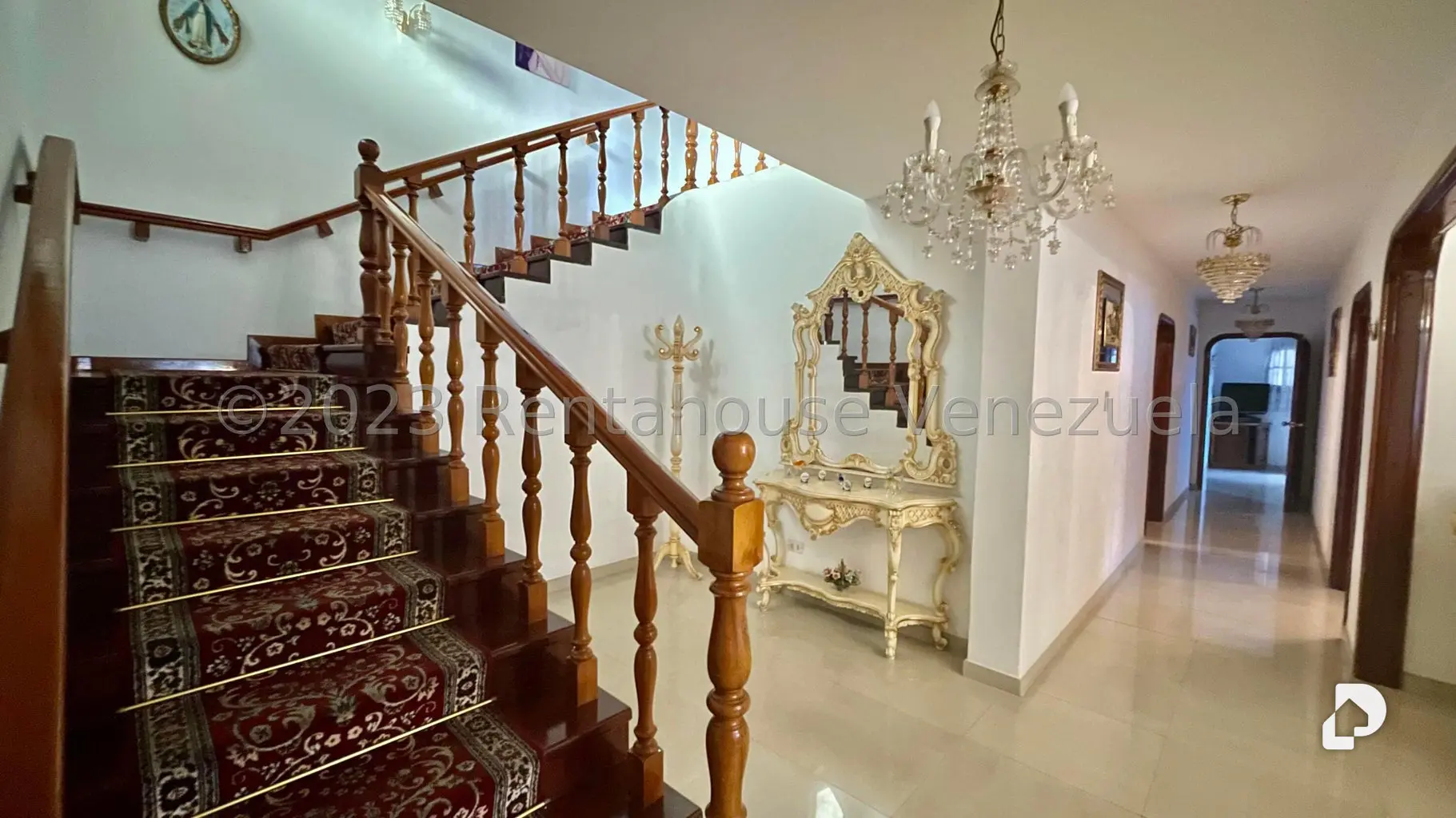 Casa en Santa Paula, Caracas – 24