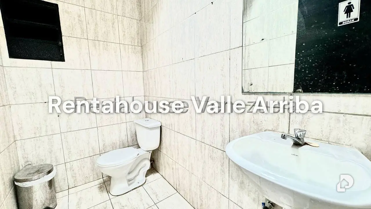 Local comercial en Bello Monte, Caracas – 8