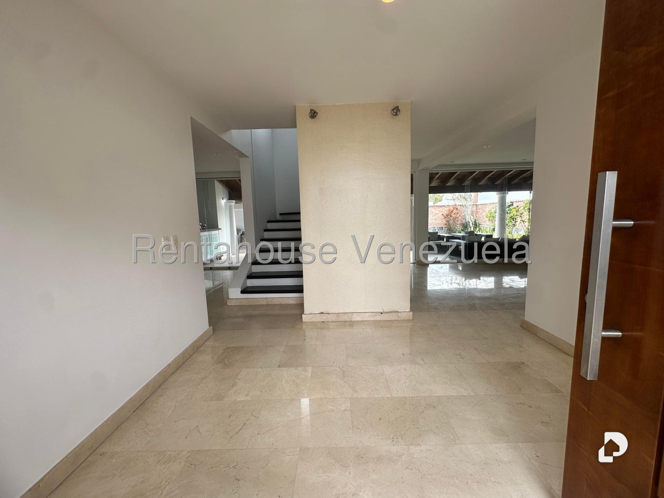 Casa en Lomas de La Lagunita, Caracas – 7