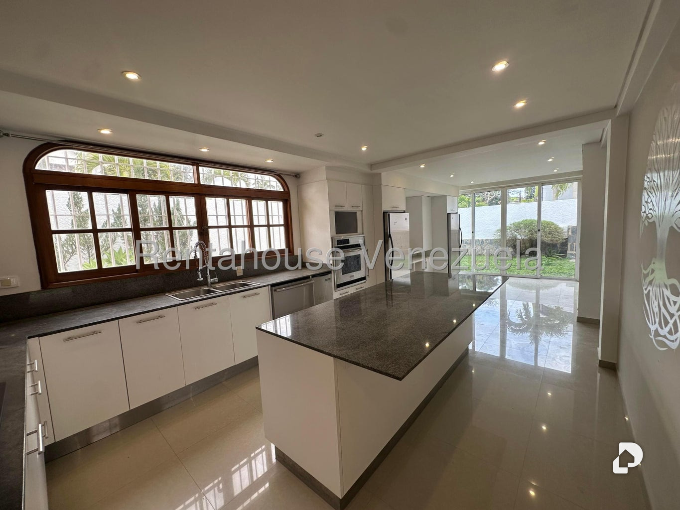 Casa en Lomas de La Lagunita, Caracas – 8