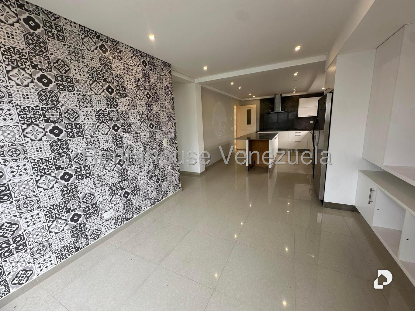 Casa en Lomas de La Lagunita, Caracas – 14