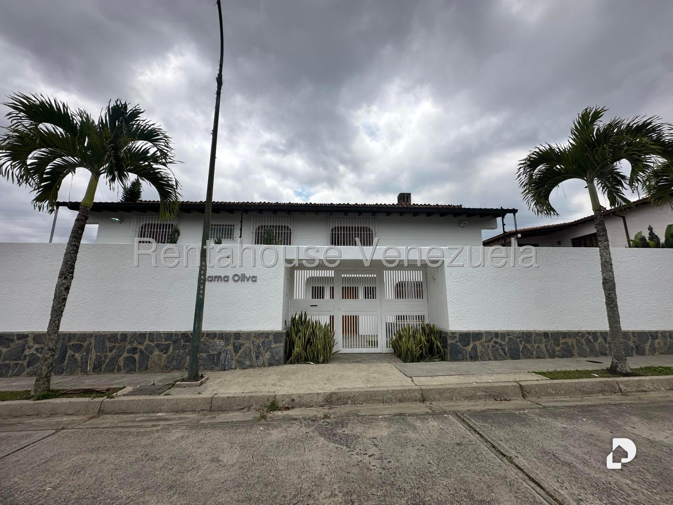 Casa en Lomas de La Lagunita, Caracas – 1