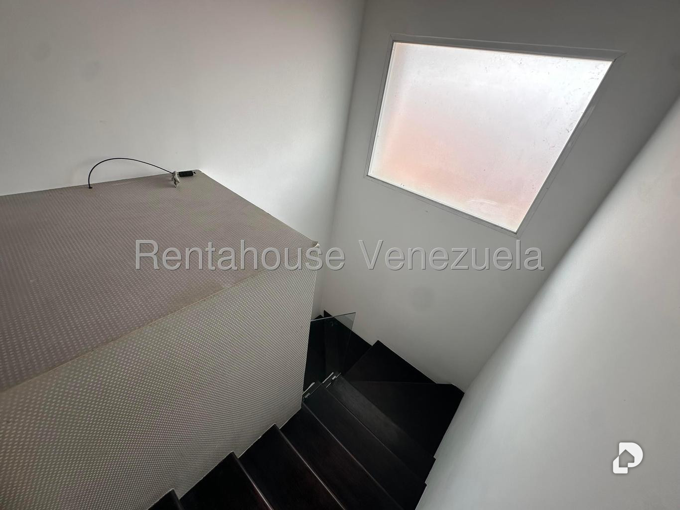 Casa en Lomas de La Lagunita, Caracas – 22