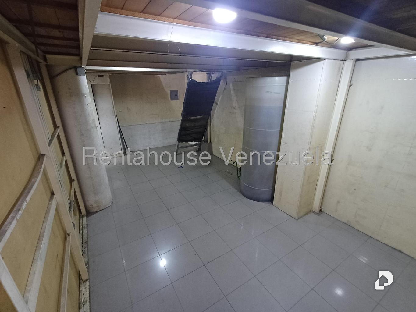 Commercial space in Centro, Caracas – 12