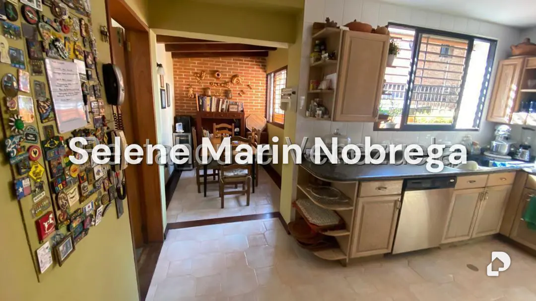 House in El Peñón, Caracas – 11