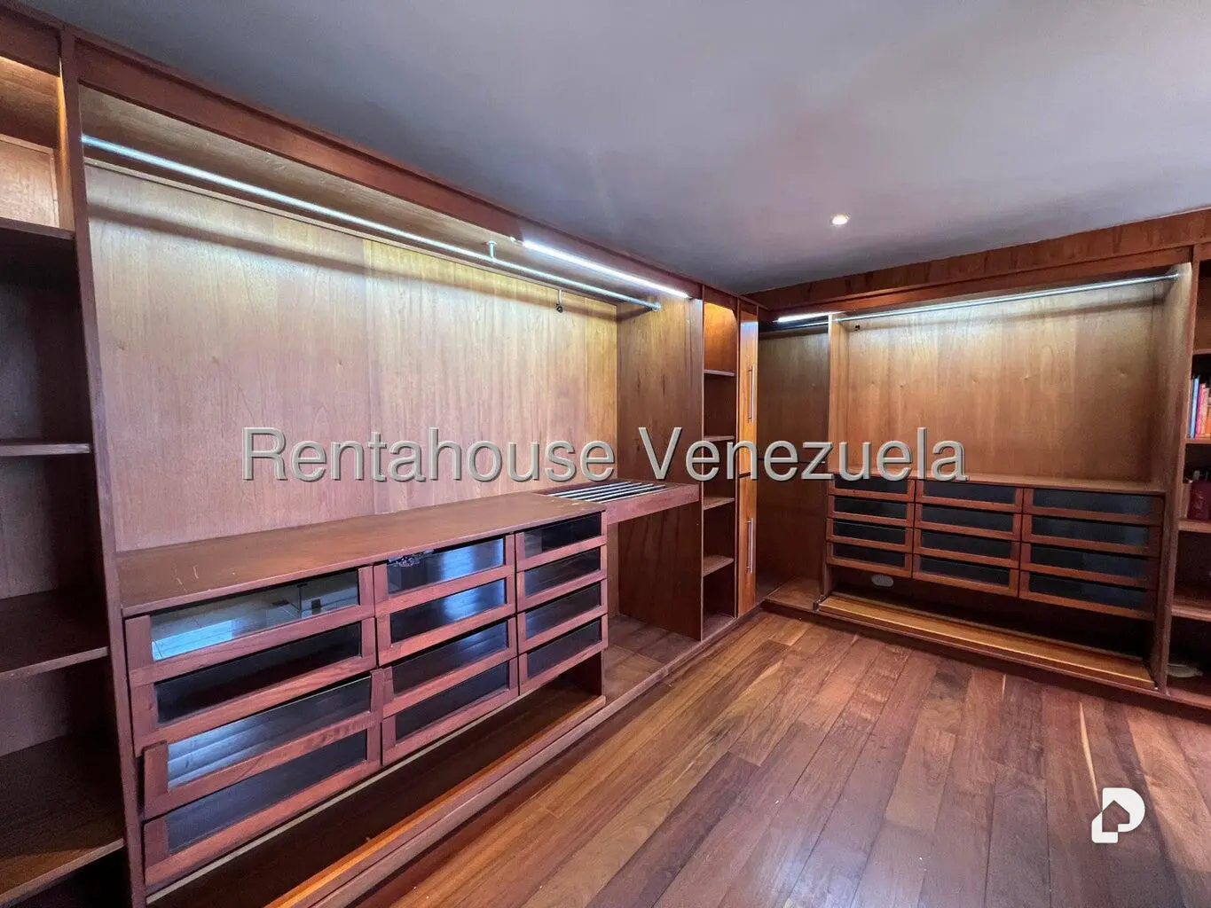 Apartamento en Los Naranjos (del Cafetal), Caracas – 33