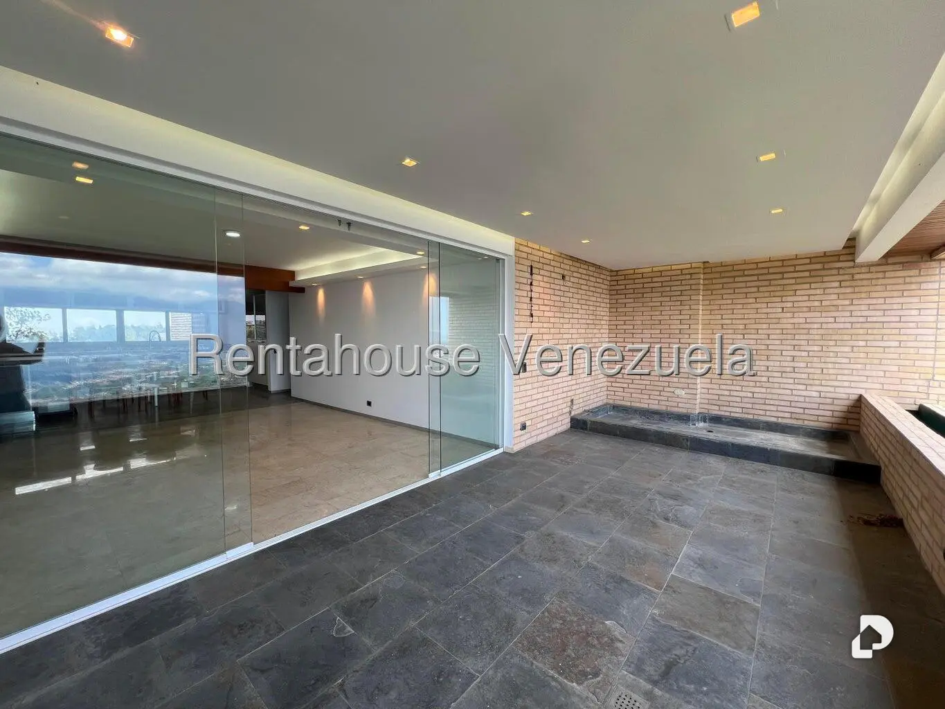 Apartamento en Los Naranjos (del Cafetal), Caracas – 12
