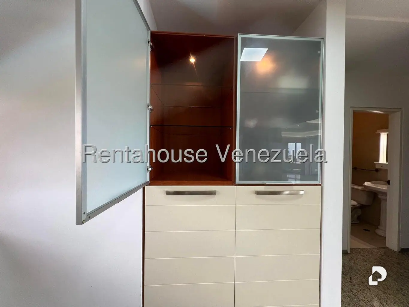 Apartamento en Los Naranjos (del Cafetal), Caracas – 17