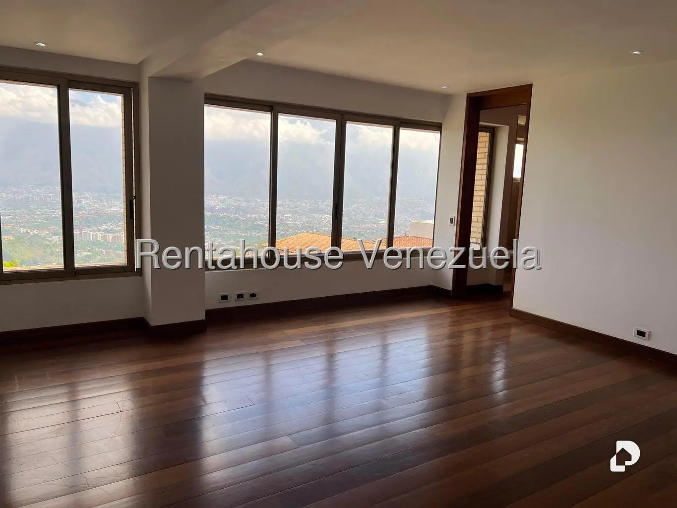 Apartamento en Los Naranjos (del Cafetal), Caracas – 32