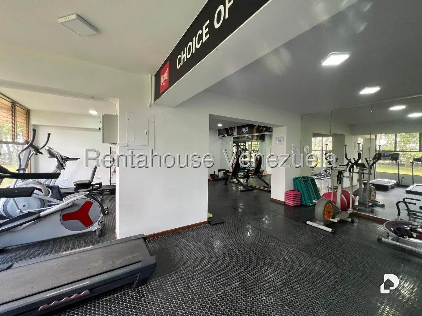 Apartamento en Los Naranjos (del Cafetal), Caracas – 58