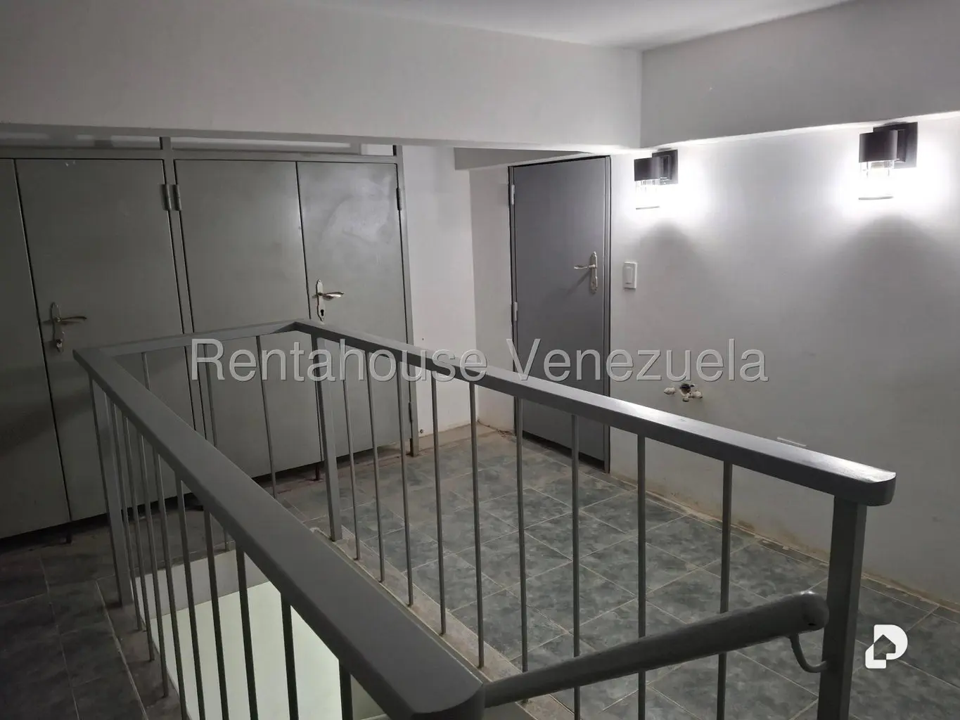 Local comercial en Chuao, Caracas – 21