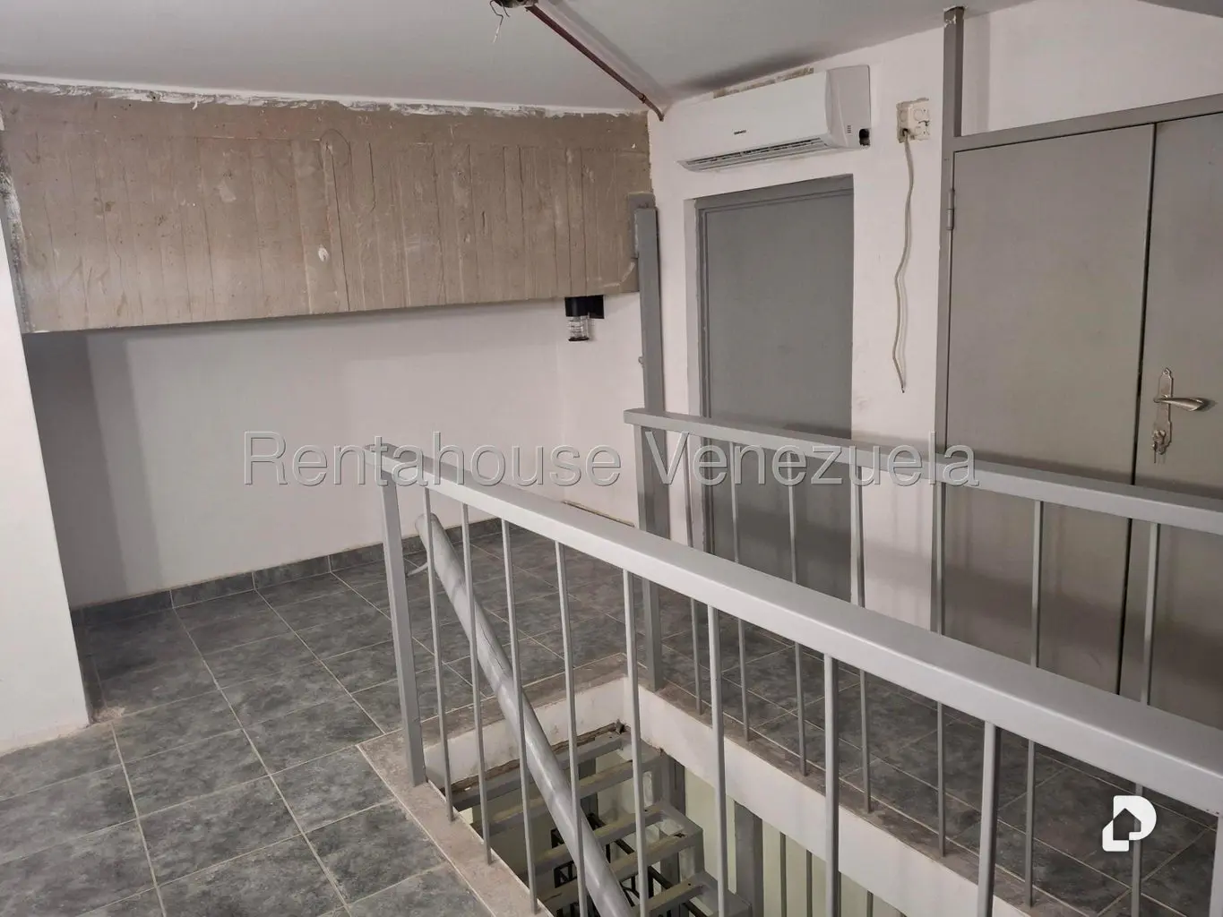 Local comercial en Chuao, Caracas – 20