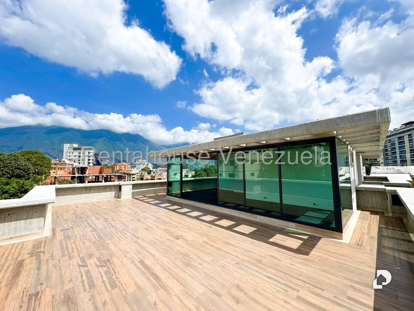 Apartamento en Los Naranjos de las Mercedes, Caracas – 21