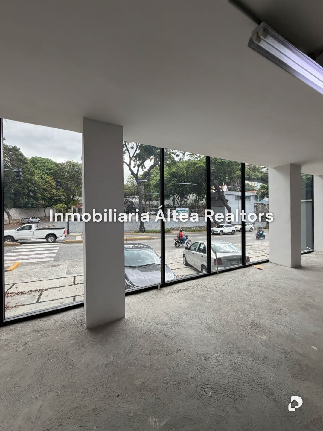 Local comercial en Chuao, Caracas – 4