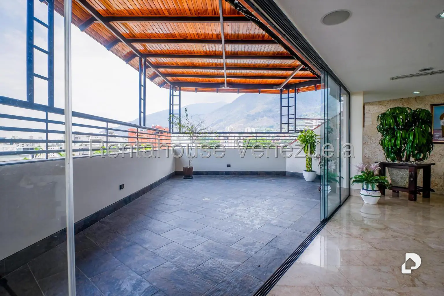 Apartamento en Santa Eduvigis, Caracas – 30