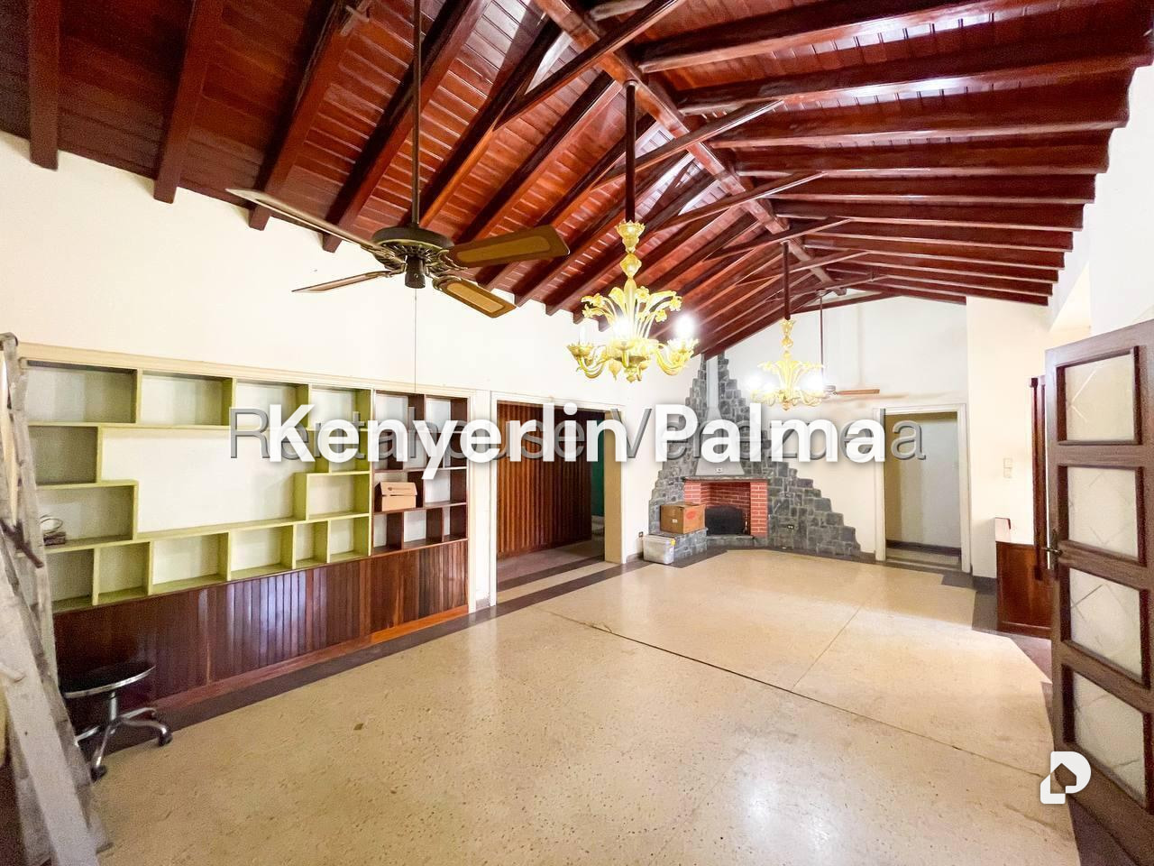 Casa en La Floresta, Caracas – 12