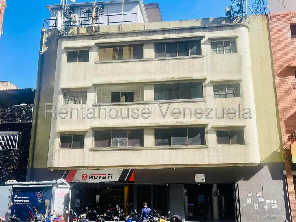 Edificio en La Candelaria, Caracas - 1