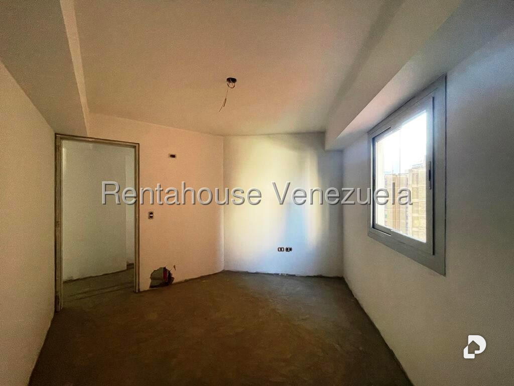 Apartment in Los Dos Caminos, Caracas – 30