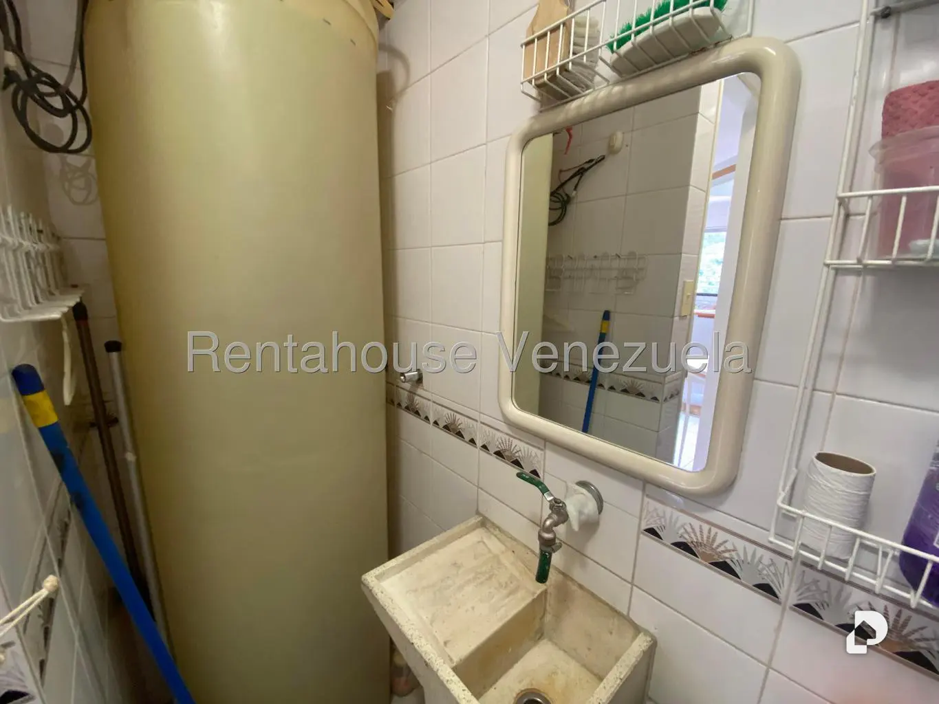 Apartamento en Las Esmeraldas, Caracas – 9