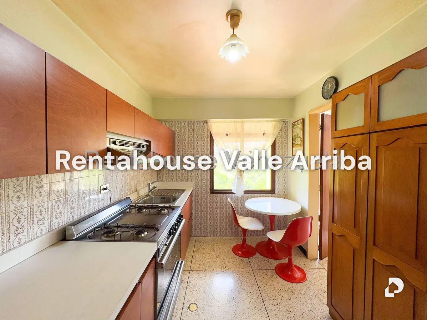 Apartamento en Colinas de Santa Mónica, Caracas – 10