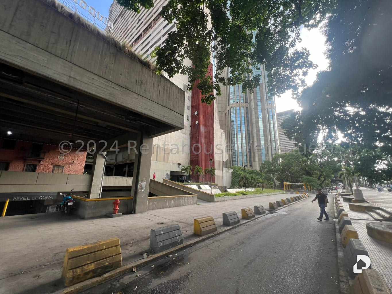 Local comercial en San Agustin del Norte, Caracas – 2