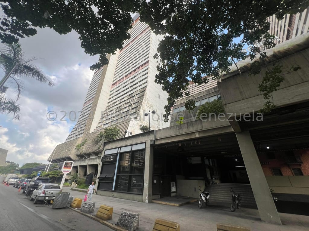 Local comercial en Caracas - 1