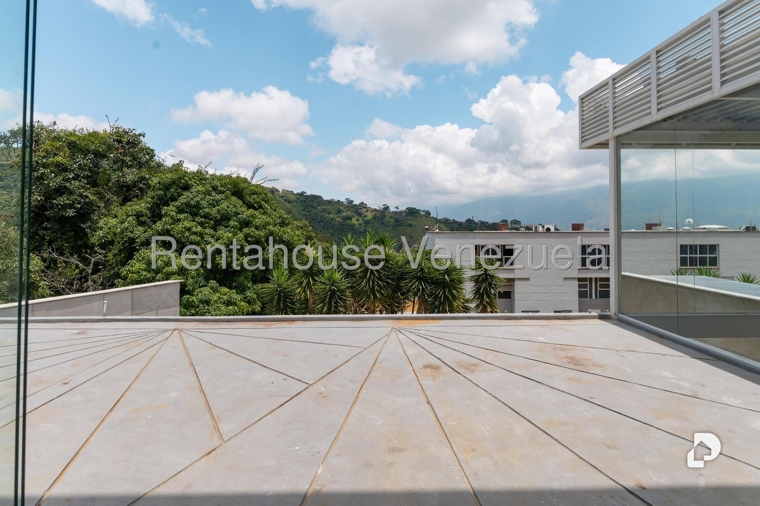 Casa en Los Naranjos (del Cafetal), Caracas – 9