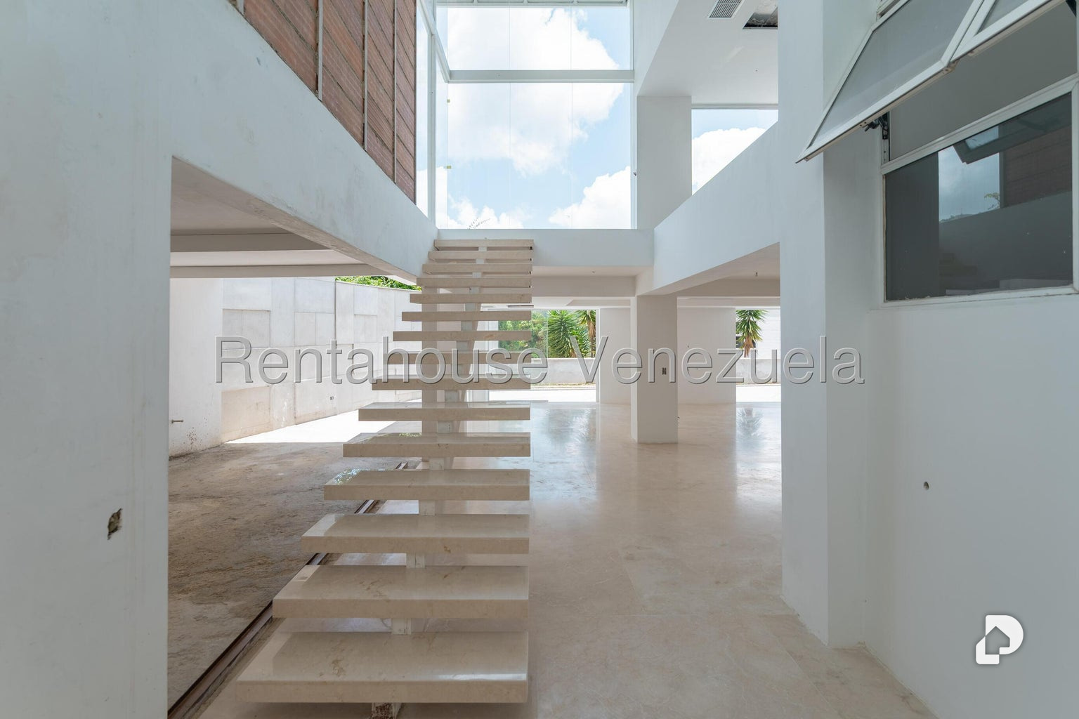 Casa en Los Naranjos (del Cafetal), Caracas – 23