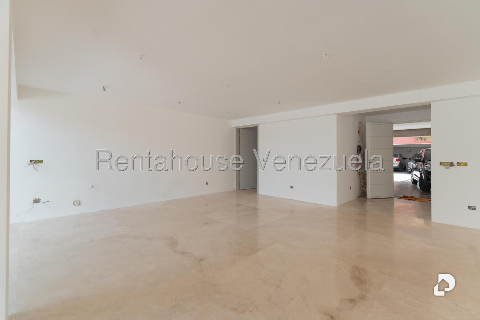 Casa en Los Naranjos (del Cafetal), Caracas – 24