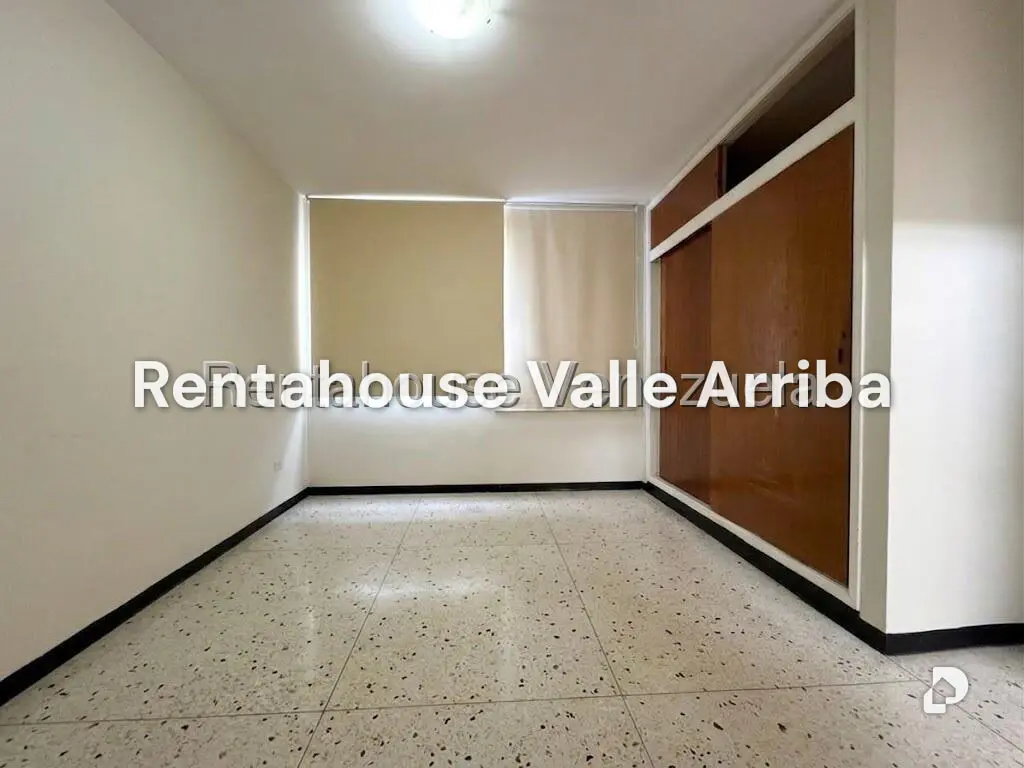 Casa en La California Norte, Caracas – 12
