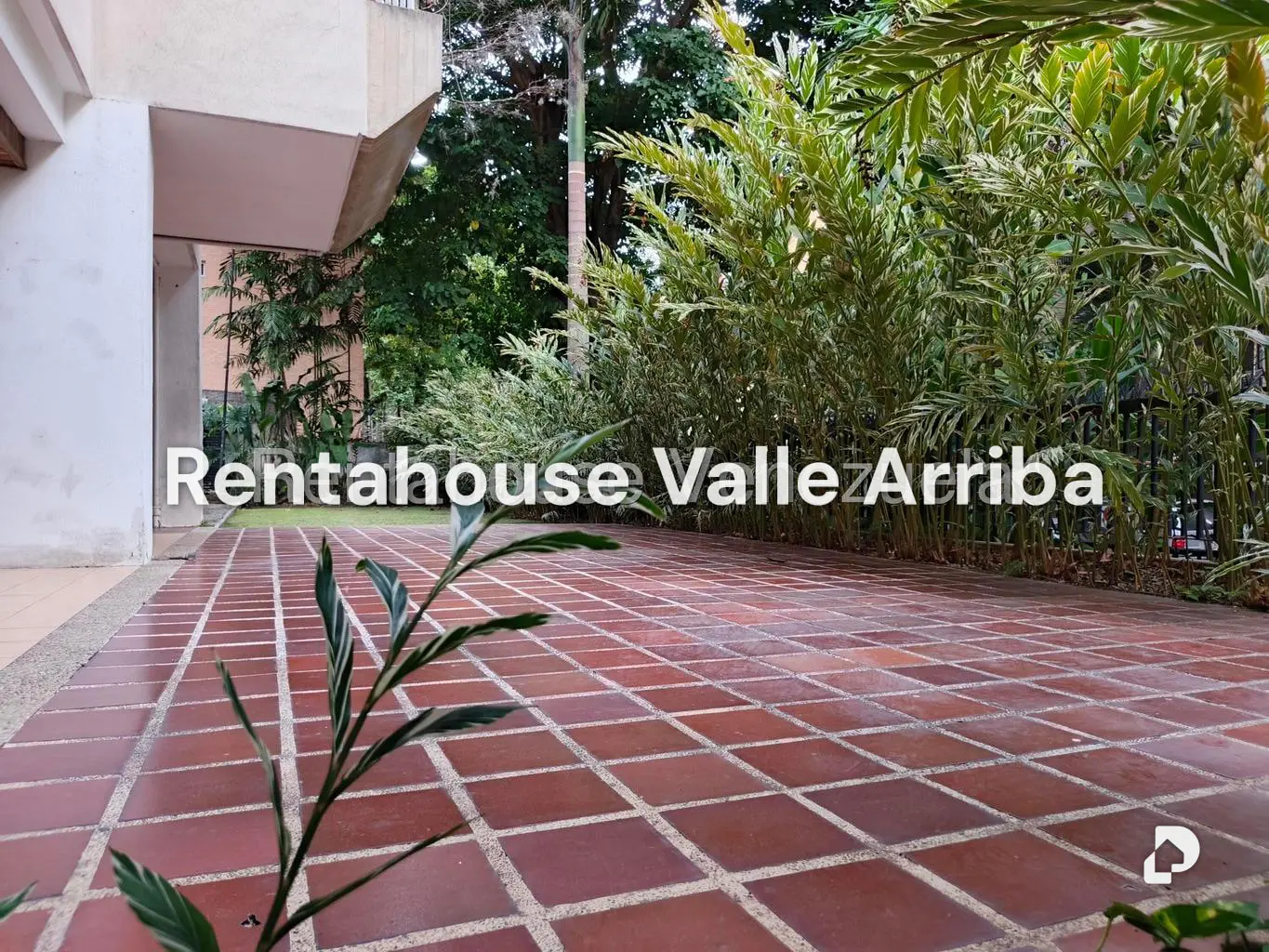 Apartamento en El Rosal, Caracas – 30
