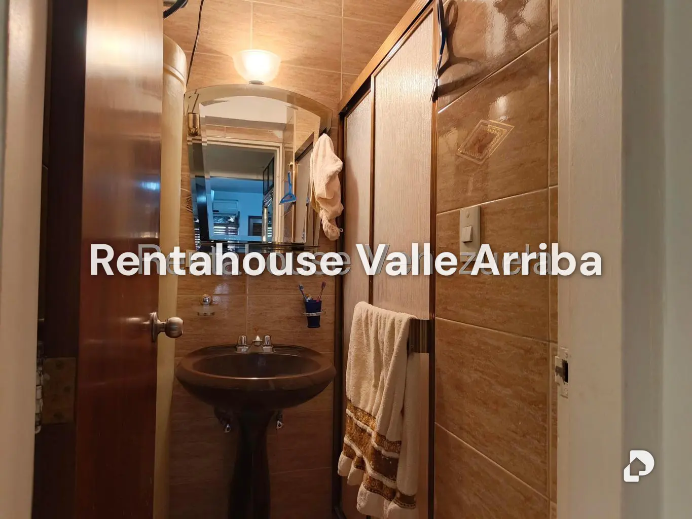 Apartamento en El Rosal, Caracas – 22