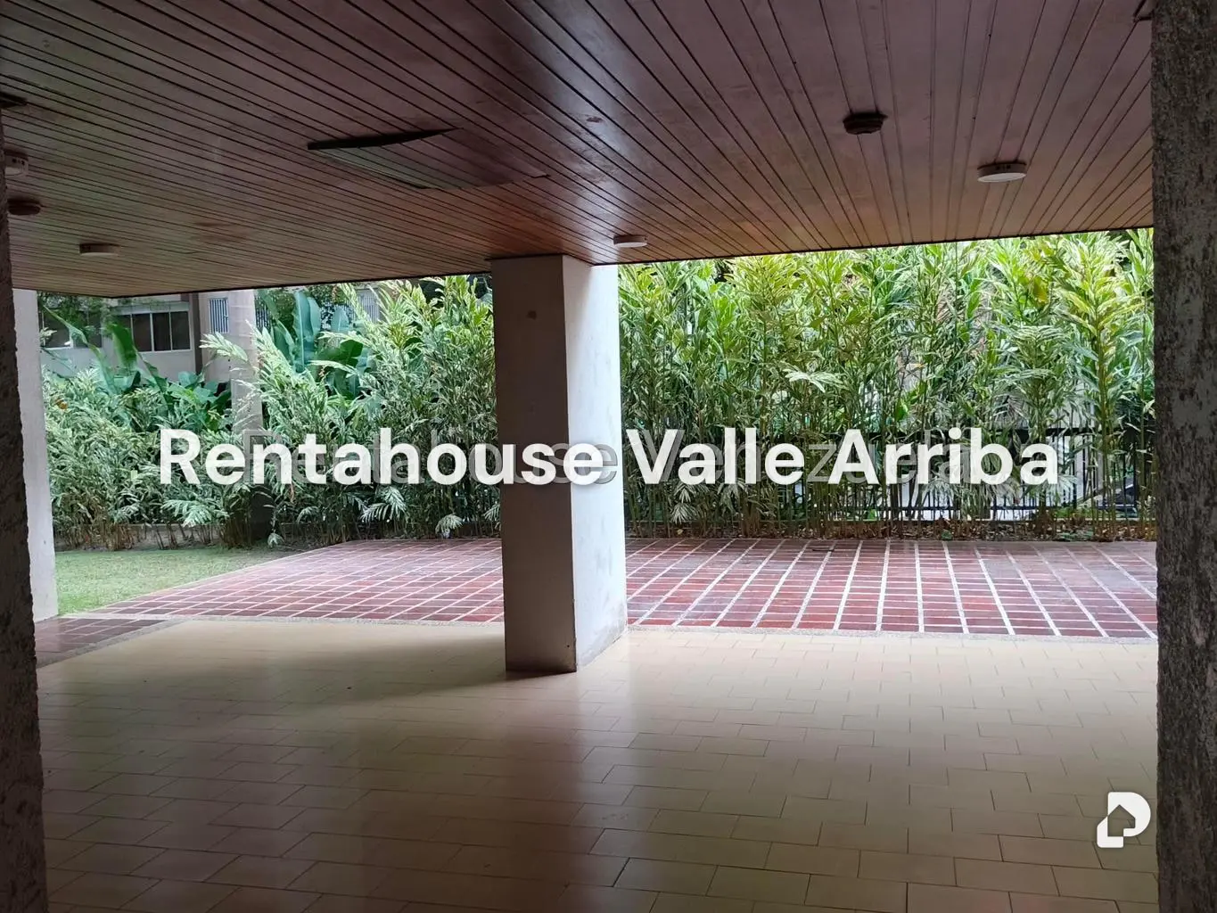 Apartamento en El Rosal, Caracas – 29
