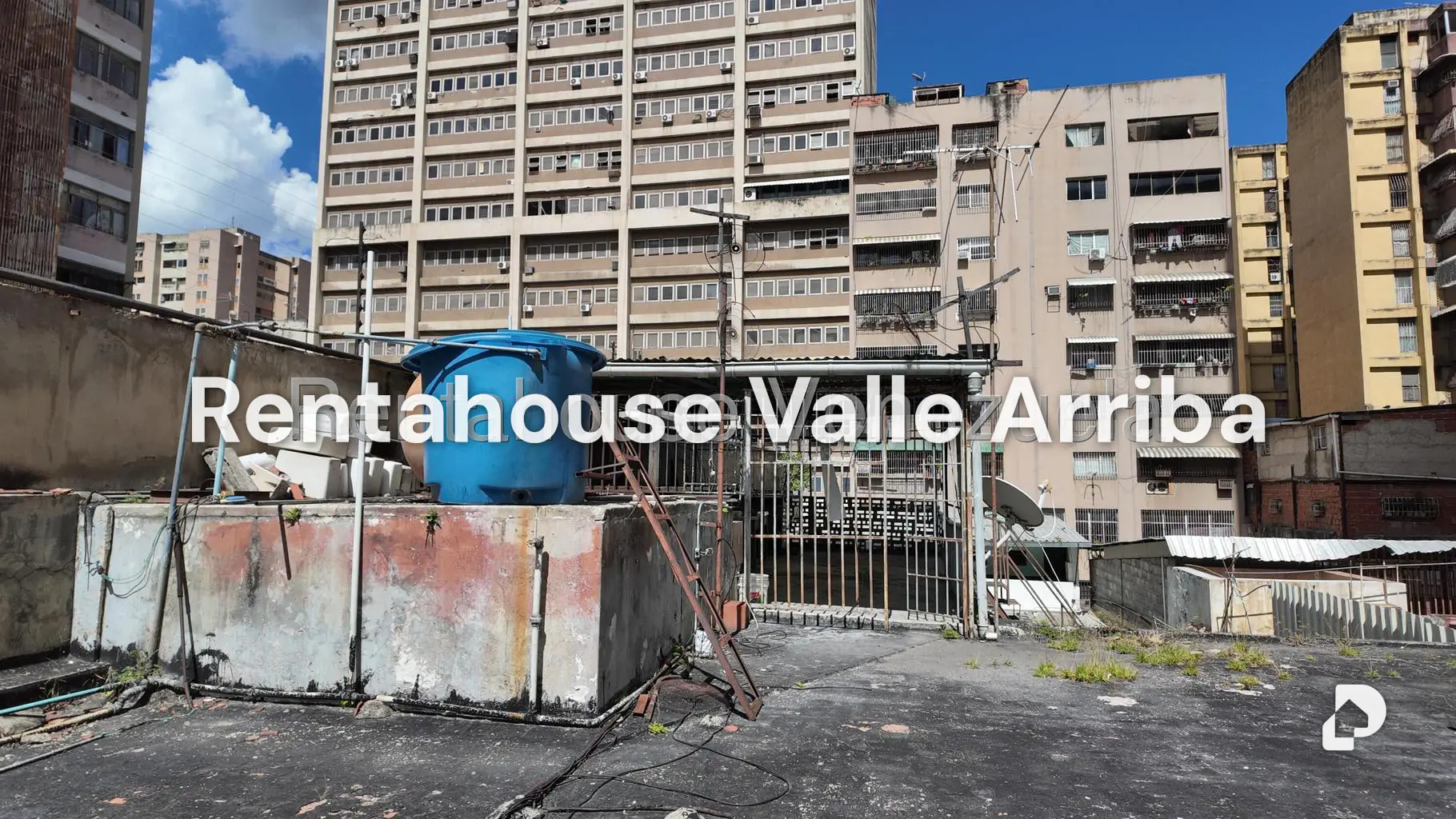 Casa en Parroquia Santa Teresa, Caracas – 16