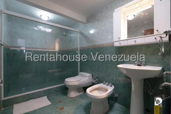 Apartamento en Las Esmeraldas, Caracas – 29