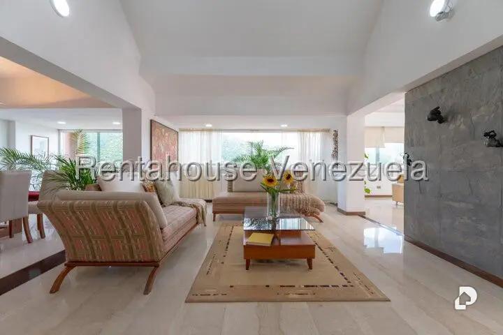 Apartamento en Las Esmeraldas, Caracas – 11