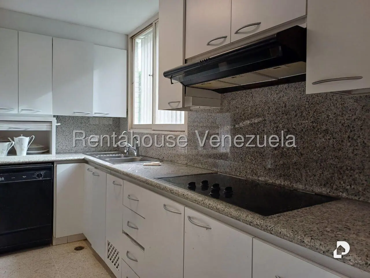 Apartamento en Las Mercedes, Caracas – 6
